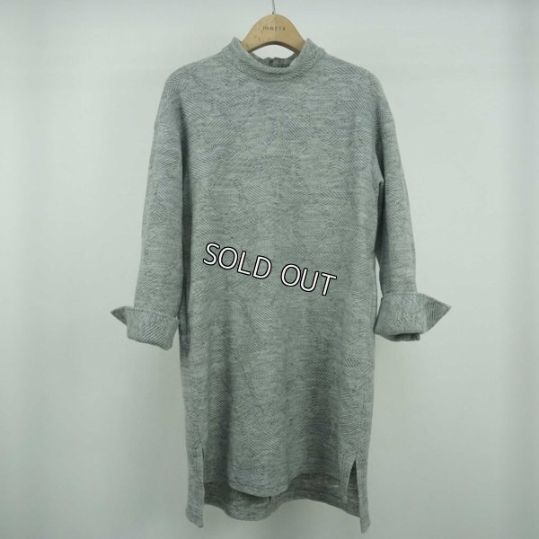 画像2: [PINETA]チュニック ウール混バルキージャガード　ハイネックスリット入り (2)