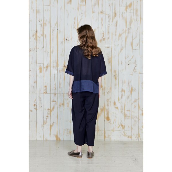 画像4: [PINETA]シャツ・ブラウス 袖口・裾別布使用　スタンドカラーブラウス/5月上旬配送 (4)