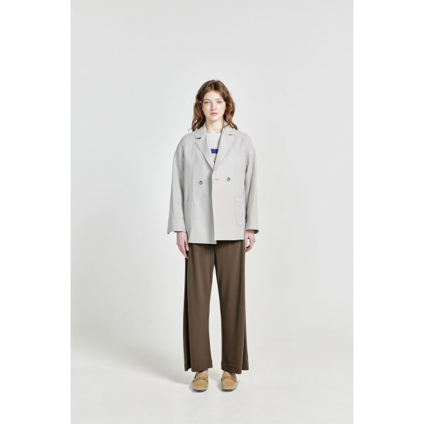 画像2: [PINETA]ジャケット ゆったりシルエットＷテーラージャケット　薄手エアリーなコットンリッチ/3月上旬配送 (2)