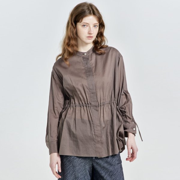 画像1: [PINETA]ジャケット ウエストがポイントのジャケット型ブラウス/3月中旬配送 (1)