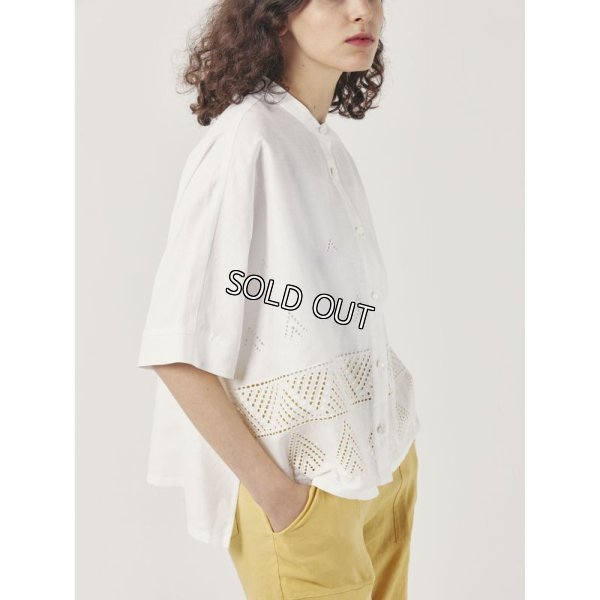 画像3: [PINETA]シャツ・ブラウス刺繍使いデザインブラウス (3)