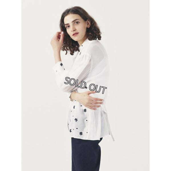 画像3: [PINETA]シャツ・ブラウス刺繍使い長袖ブラウス (3)
