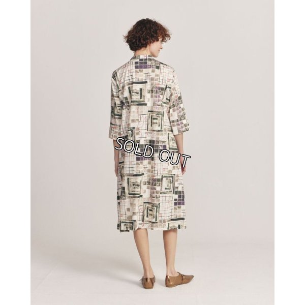 画像4: [PINETA]ワンピース タイプライタープリントワンピース (4)