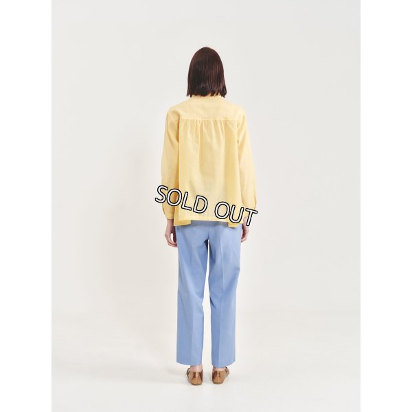 画像3: [PINETA]シャツ・ブラウス 後身頃ギャザー入りシャツ型ブラウス (3)