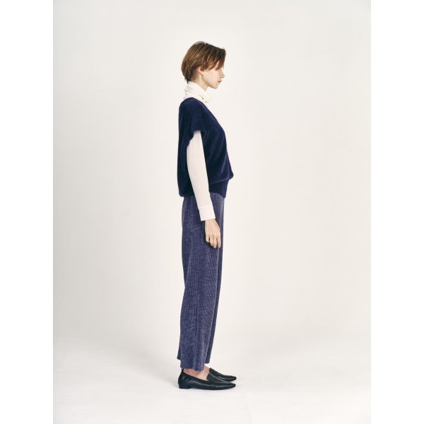 画像4: [PINETA]ニット ヤクミンク加工ベスト (4)