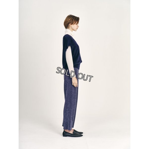 画像4: [PINETA]ニット ヤクミンク加工ベスト (4)