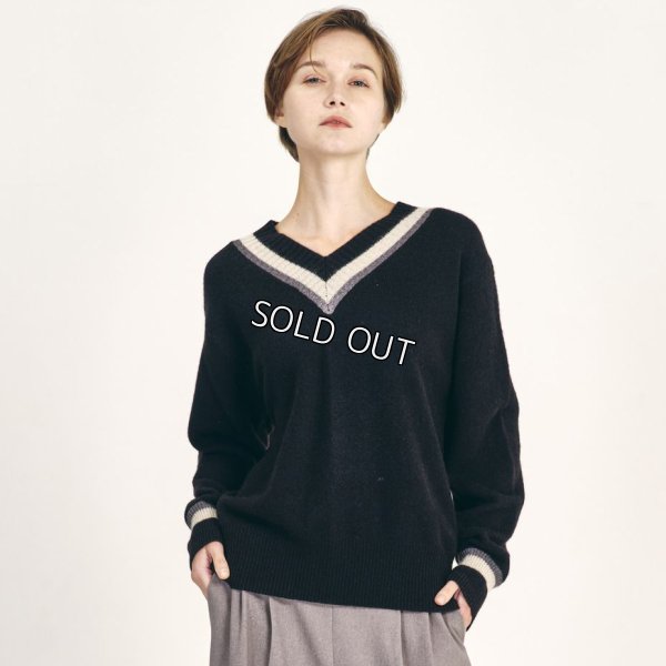 画像1: [PINETA]ニット ヤクＶネックプルオーバー (1)