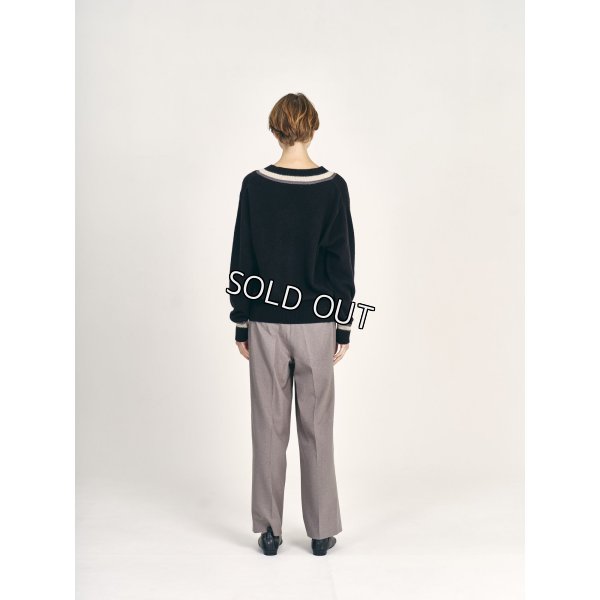 画像4: [PINETA]ニット ヤクＶネックプルオーバー (4)