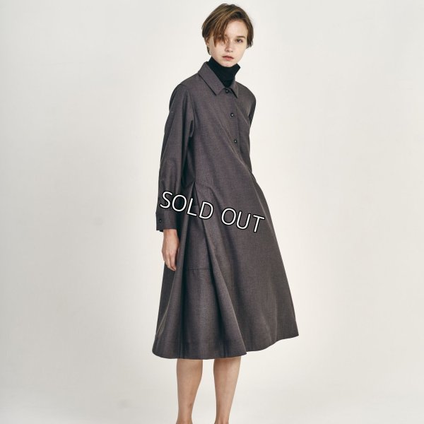 画像1: [PINETA]ワンピース クリアーツイルフレアーワンピース (1)