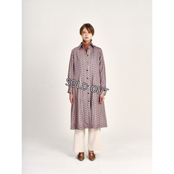 画像4: [PINETA]ワンピース シャツ衿前開きデザイン　ワンピース (4)