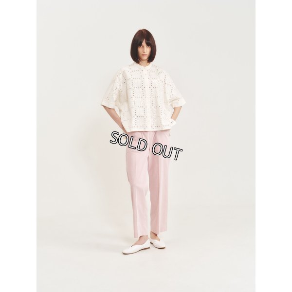 画像2: [PINETA]シャツ・ブラウス 前身頃に刺繍生地を使ったＢｉｇシャツ (2)