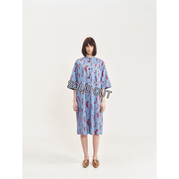 画像2: [PINETA]ワンピース スタンド衿６分袖ワンピース (2)